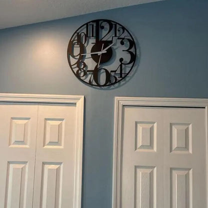 Modern Black Wall Clock – Oversized for Contemporary Interiors
